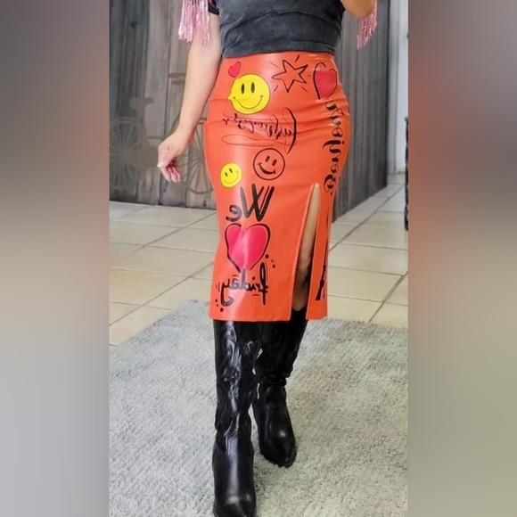 New faux leather skirt - Picture 5 of 5